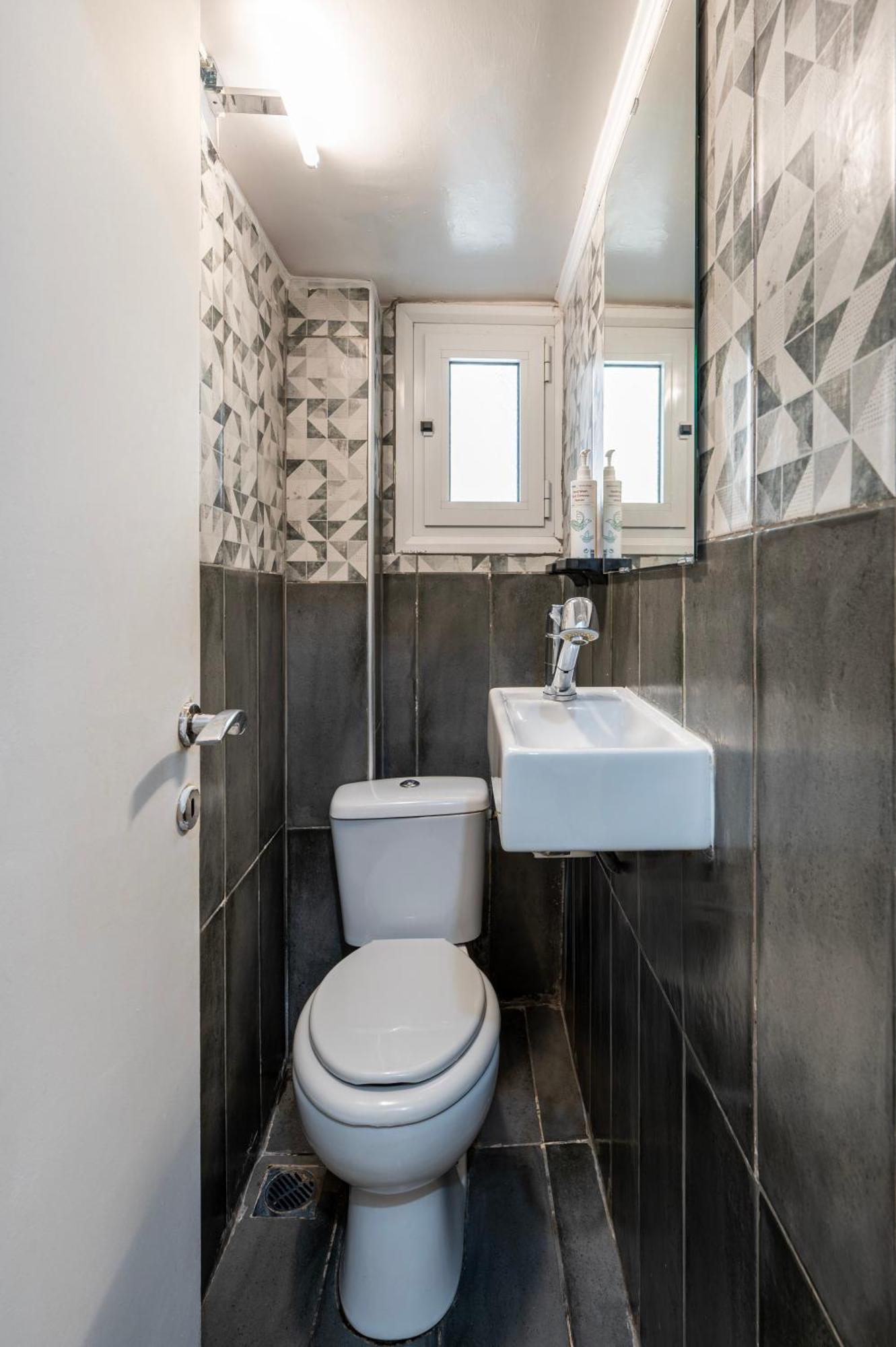 Houseloft Seaside Getaway Apartment Tesalonika Bagian luar foto
